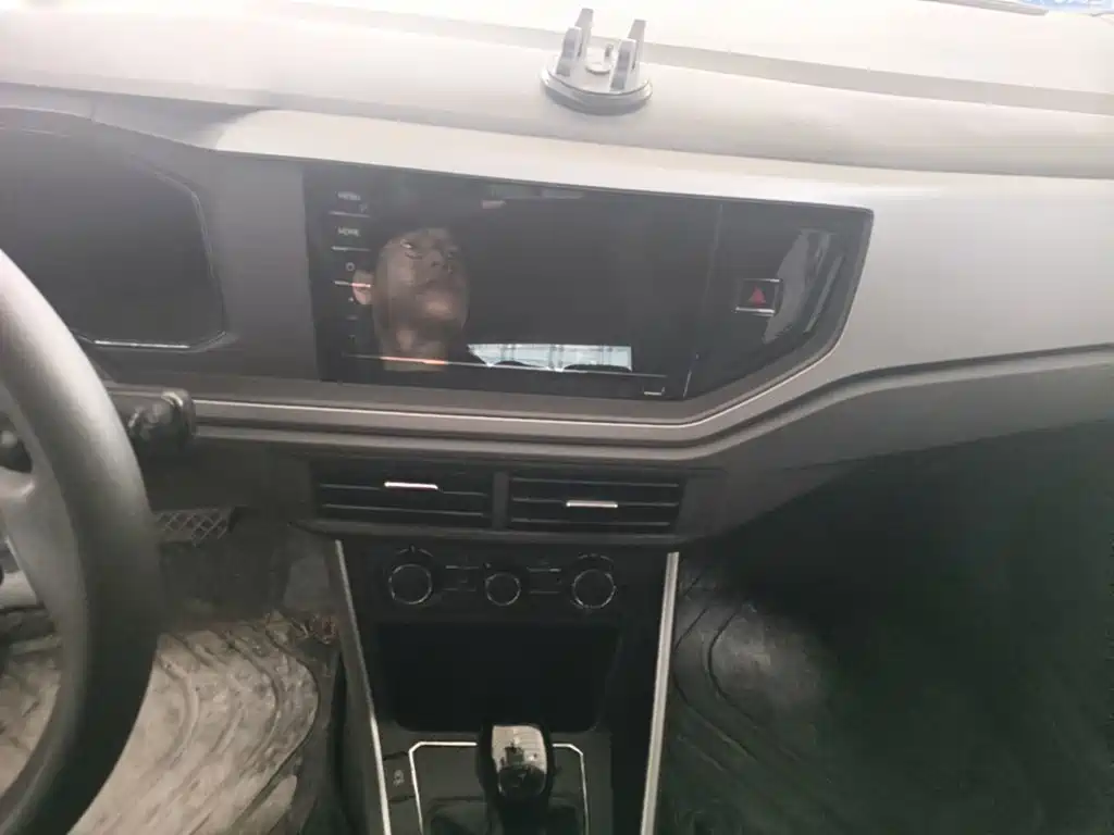 Volkswagen Polo — миниатюра 13