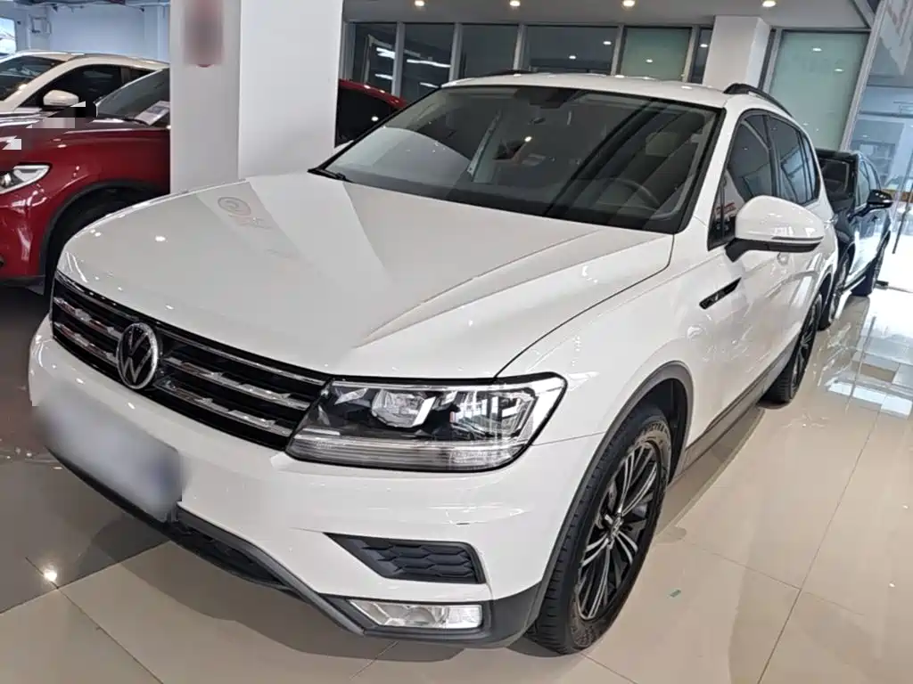 Volkswagen Tiguan L — миниатюра 2