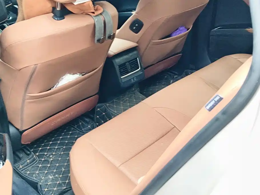 Toyota Camry — миниатюра 11