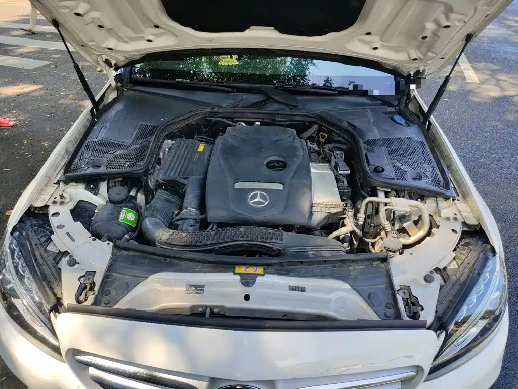 Mercedes-Benz C-Class — миниатюра 11