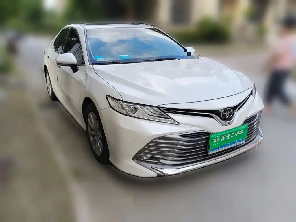 Toyota Camry — миниатюра 24