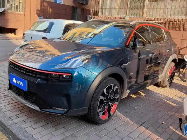 2022 Lynk & Co 06