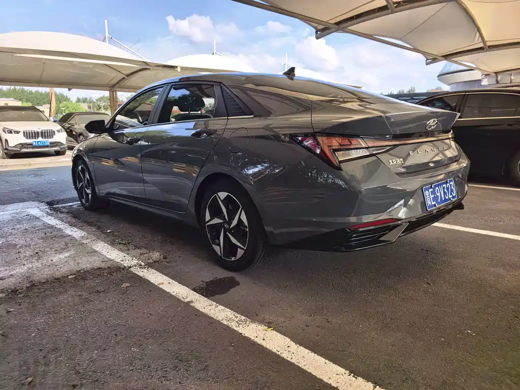Hyundai Elantra — миниатюра 21