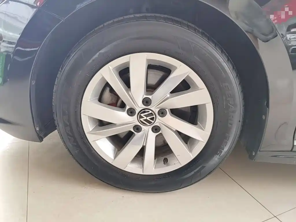 Volkswagen Passat — миниатюра 23