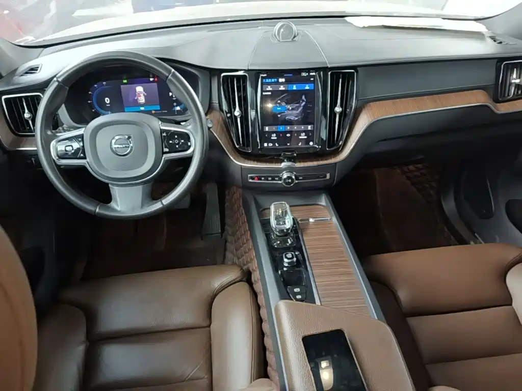 Volvo XC60 — миниатюра 10