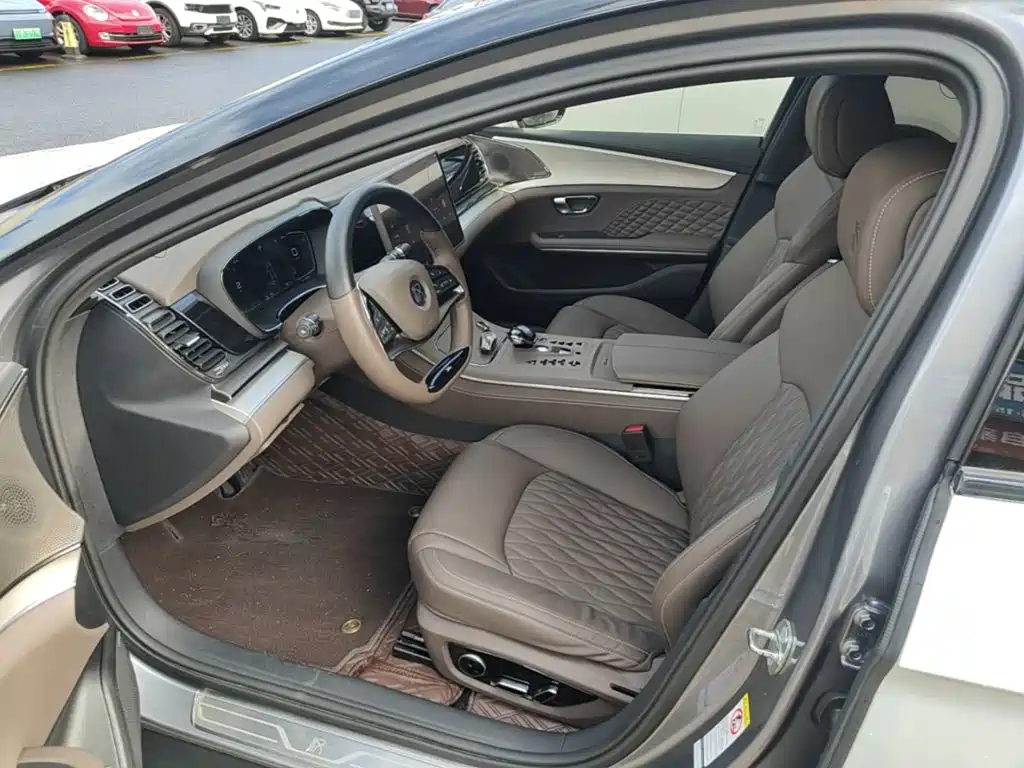 BYD Han — миниатюра 15
