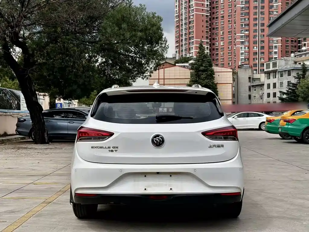 Buick Excelle — миниатюра 6