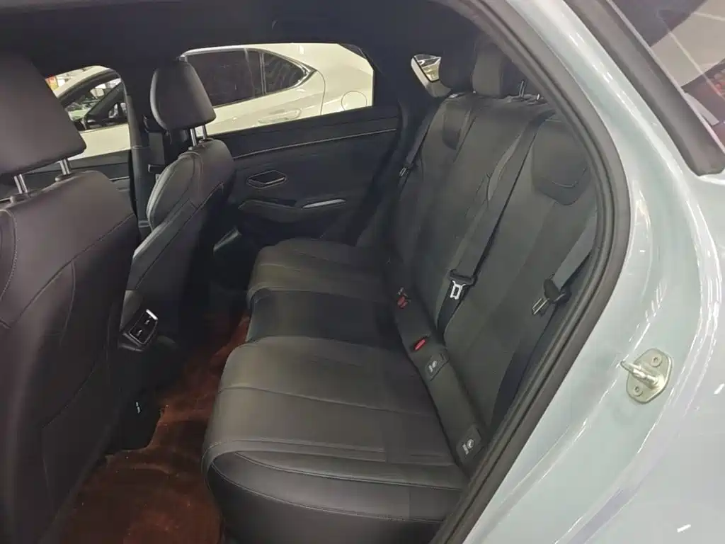 BYD Qin L — миниатюра 17