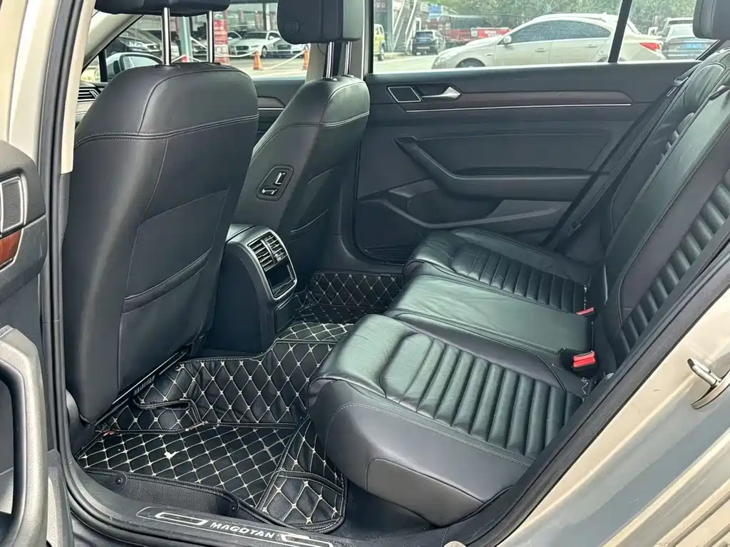Volkswagen Magotan — миниатюра 6