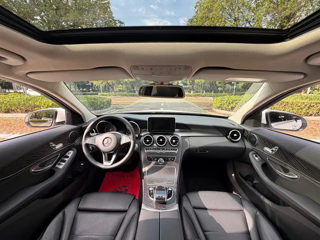 Mercedes-Benz C-Class — миниатюра 14