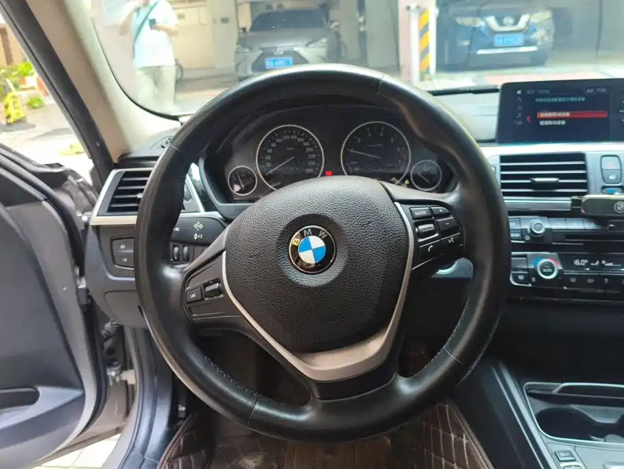 BMW 3 Series — миниатюра 15