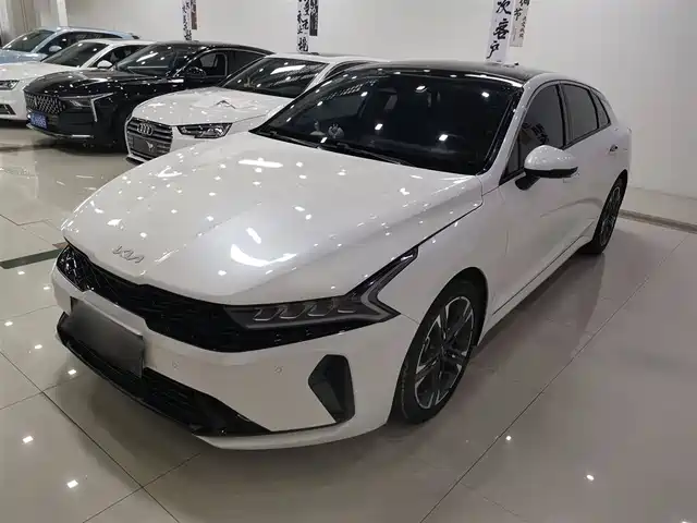 KIA  K5 2021