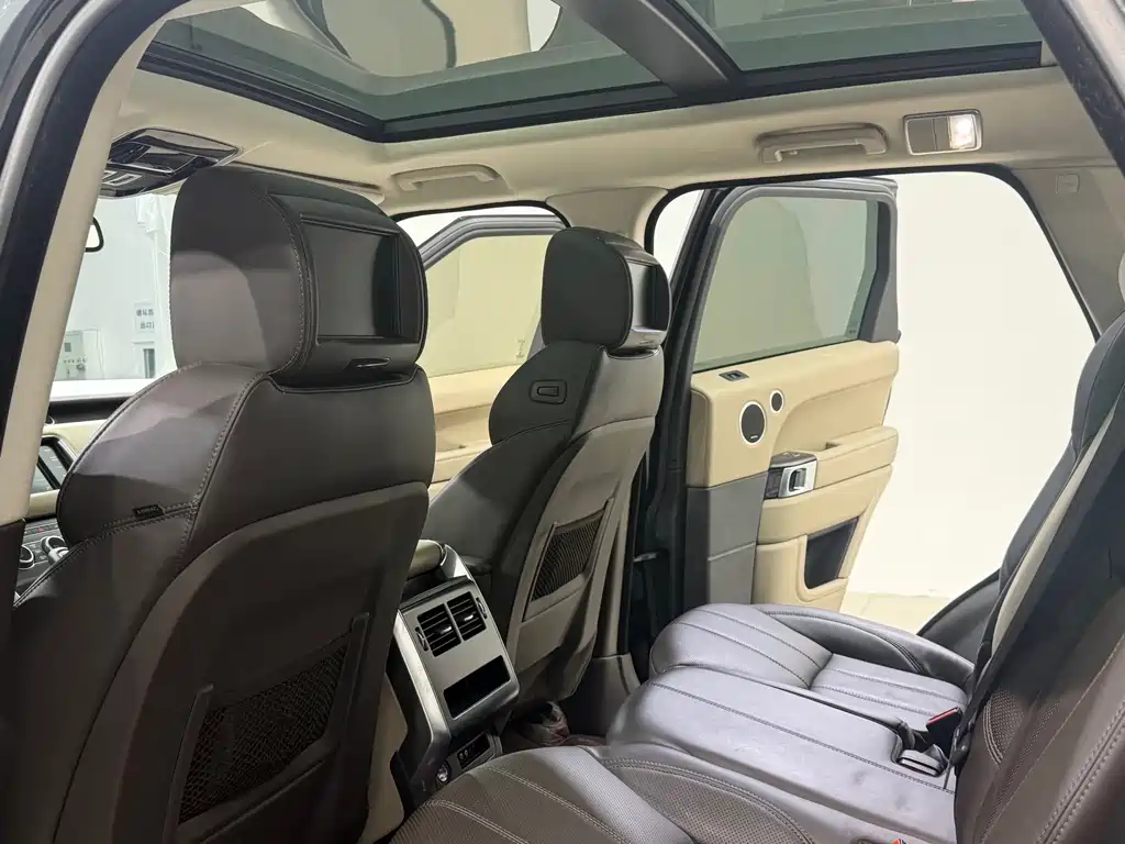Land Rover Sport — миниатюра 6