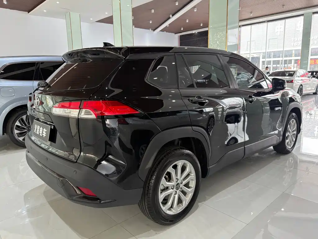 Toyota Frontlander — миниатюра 9