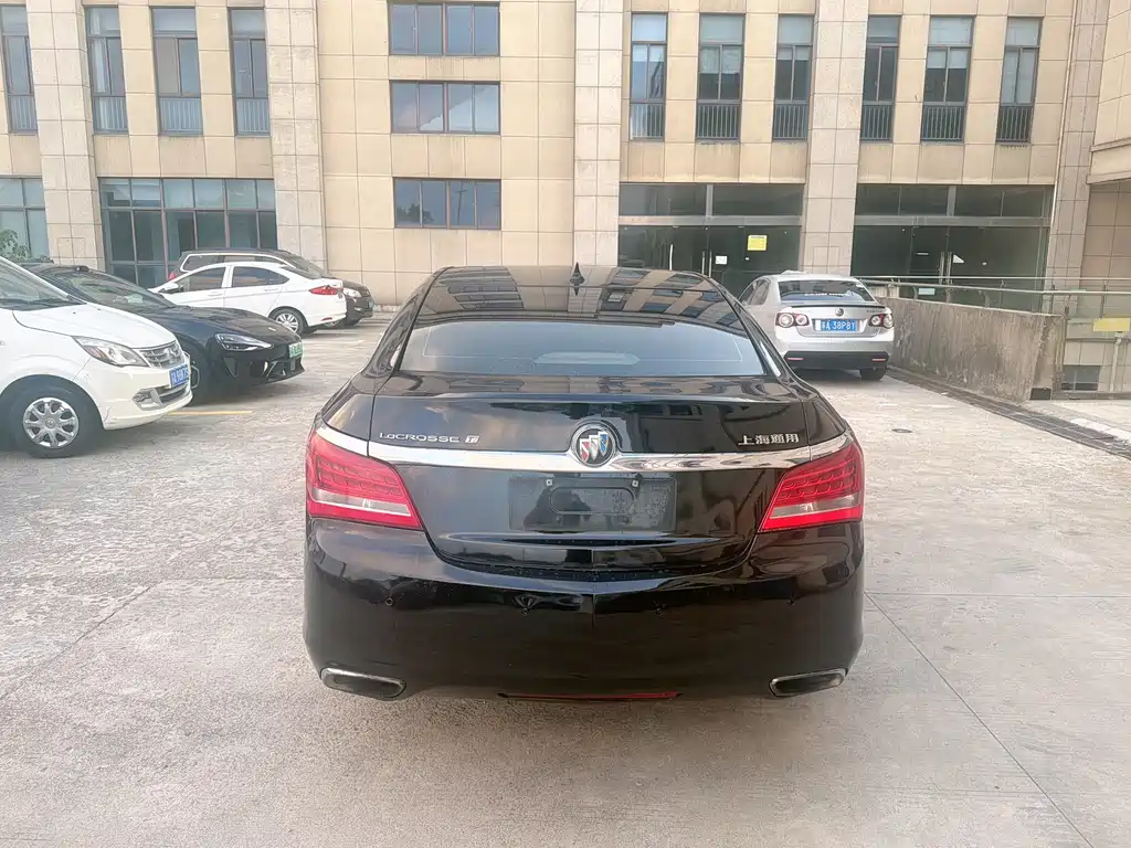 Buick LaCrosse — миниатюра 7