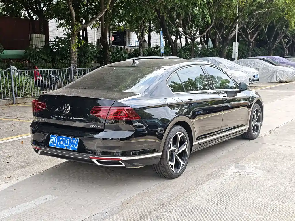 Volkswagen Magotan — миниатюра 4