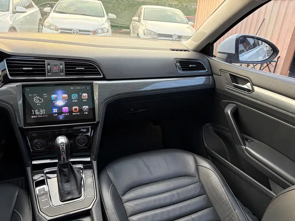 Volkswagen Lamando — миниатюра 12