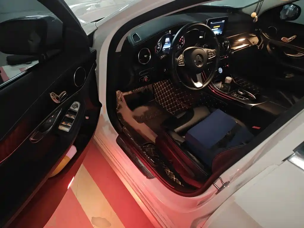 Mercedes-Benz C-Class — миниатюра 14