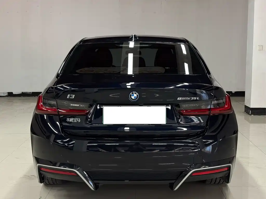 BMW i3 2025 eDrive 35 L