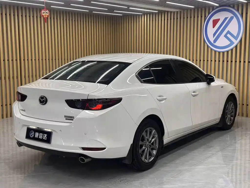 Mazda 3 Axela — миниатюра 7