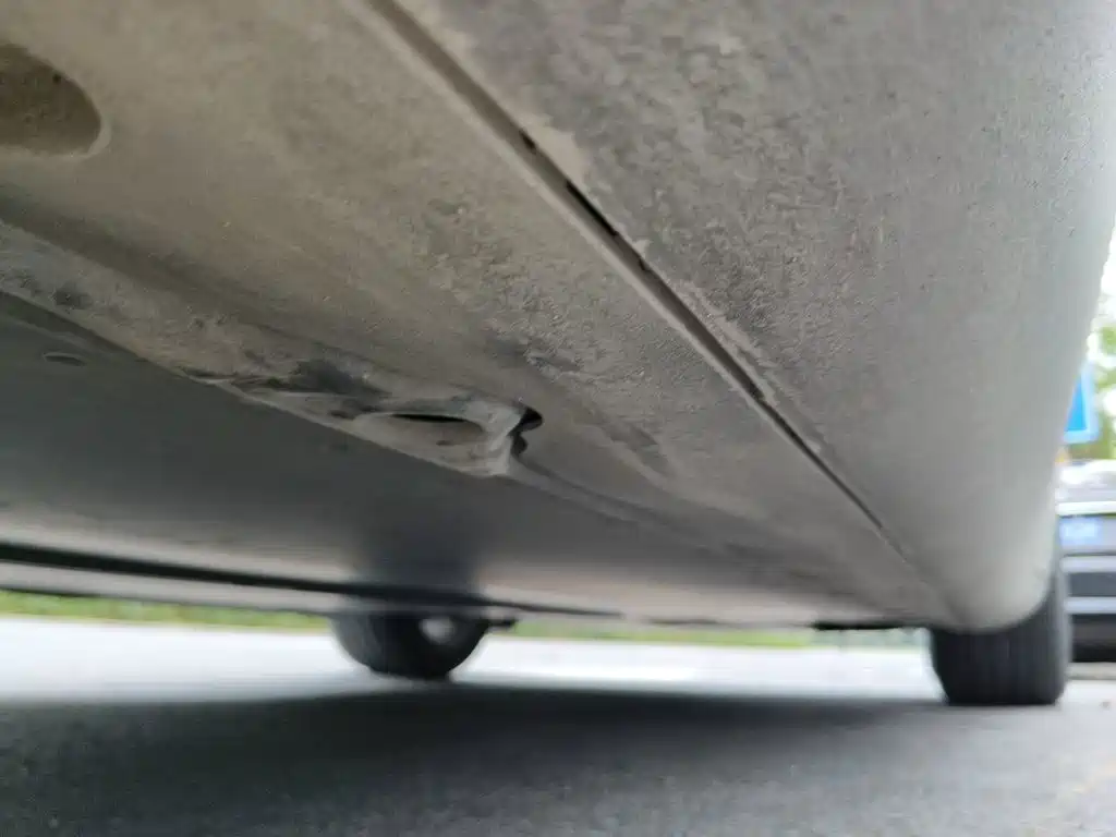 Tesla Model Y — миниатюра 18