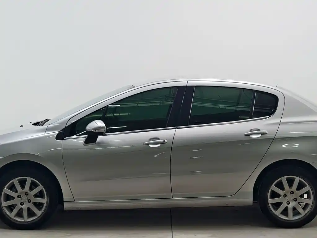 Peugeot 308 — миниатюра 7