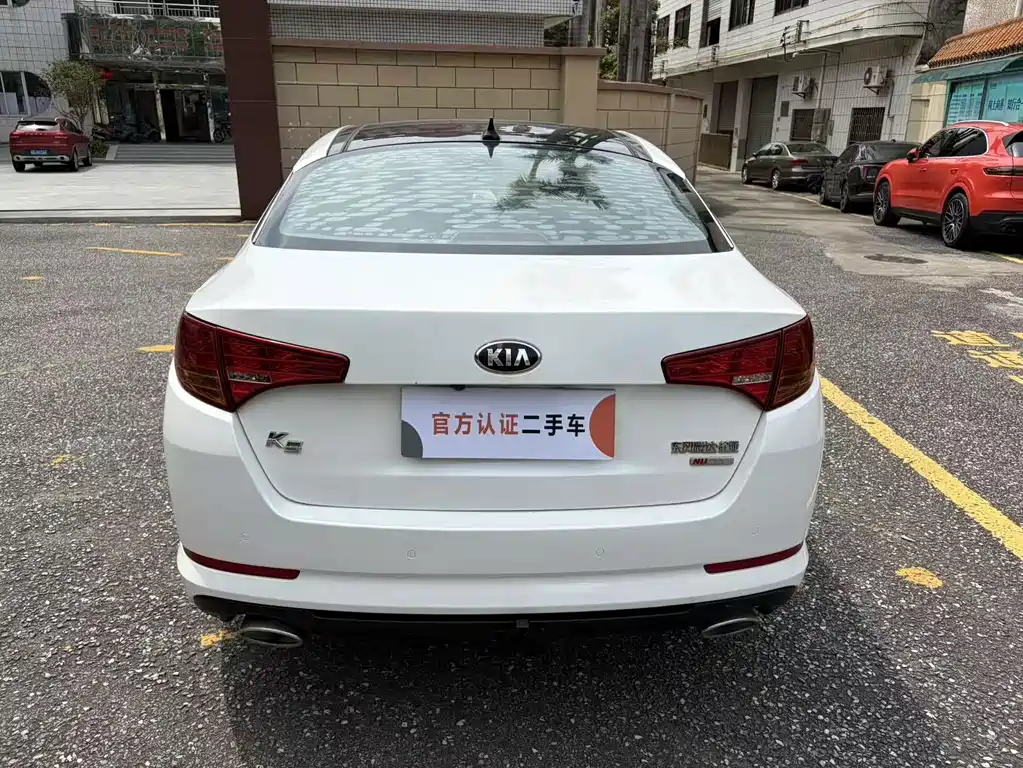 Kia K5 — миниатюра 6