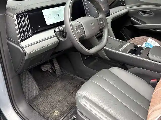 BYD Song Ultra — миниатюра 8