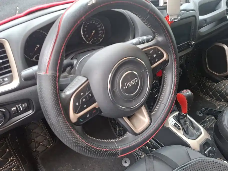 Jeep Renegade — миниатюра 15