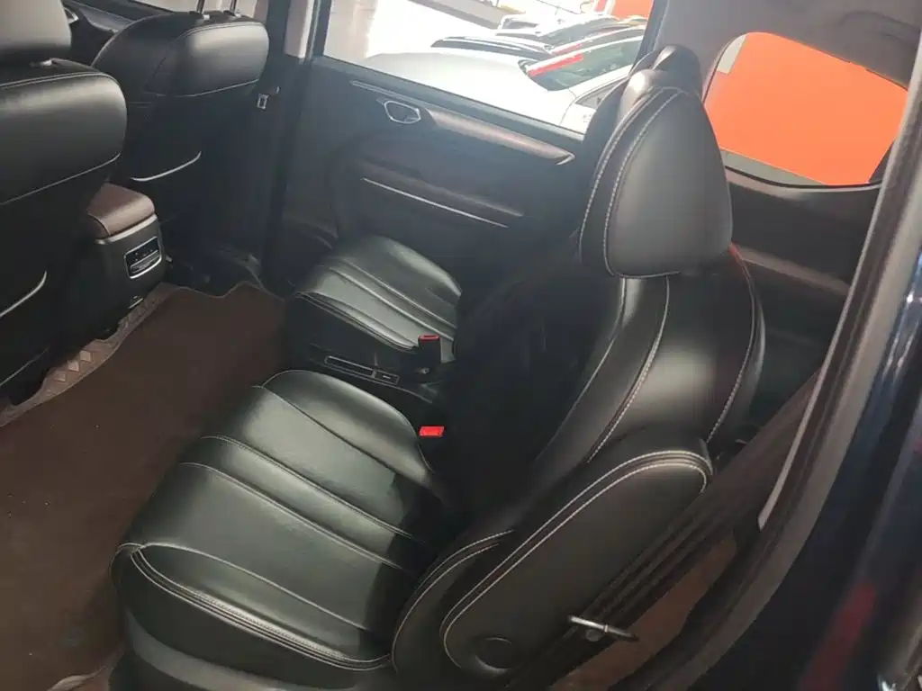 GAC Motor Trumpchi M6 — миниатюра 17