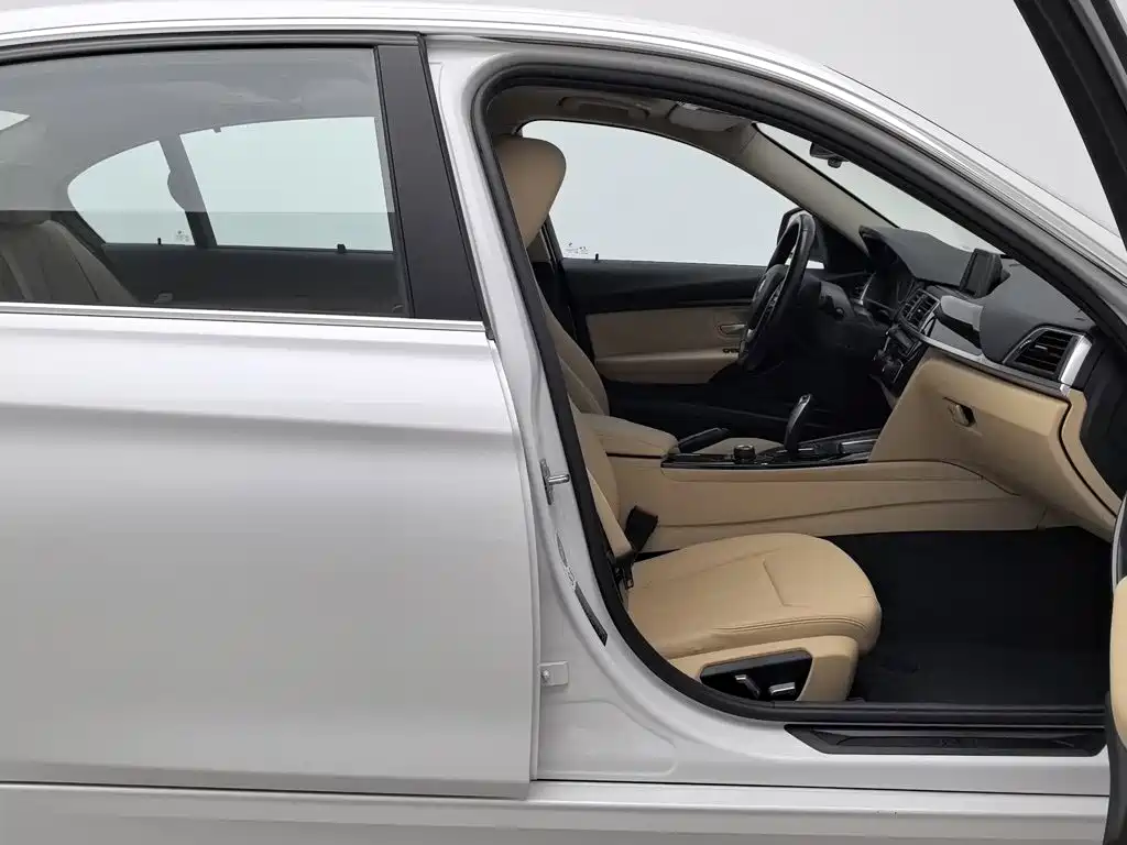 BMW 3 Series — миниатюра 23