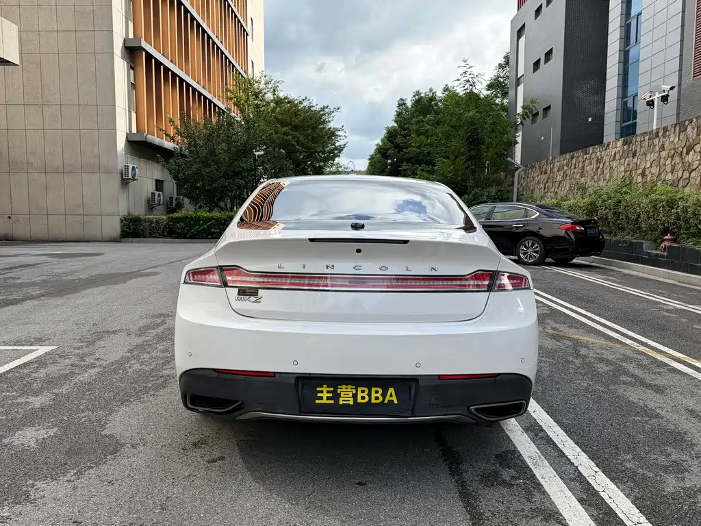 Lincoln MKZ — миниатюра 21