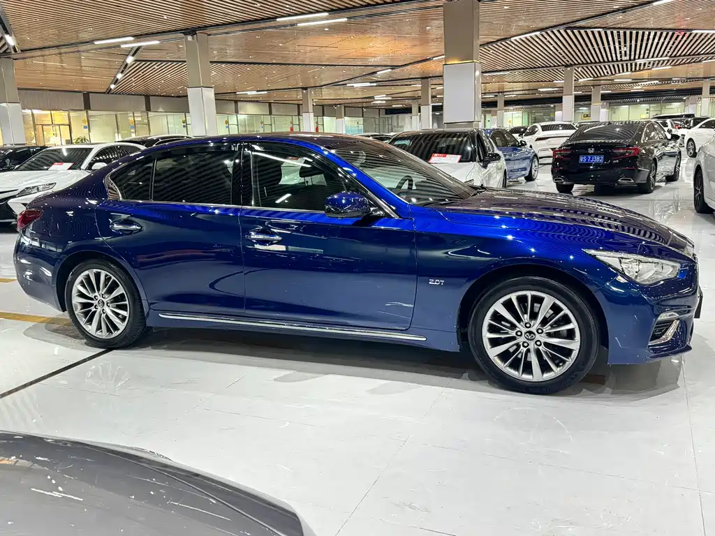 Infiniti Q50L — миниатюра 3