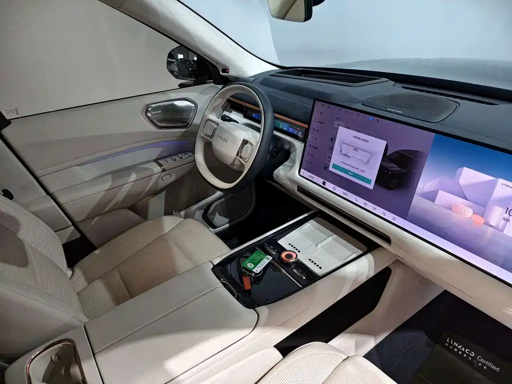 Lynk & Co 900 — миниатюра 22