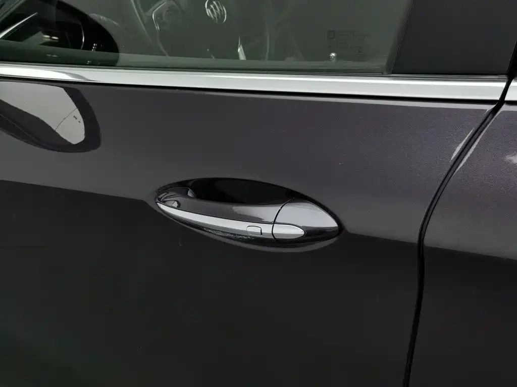 Buick Envision Plus — миниатюра 18