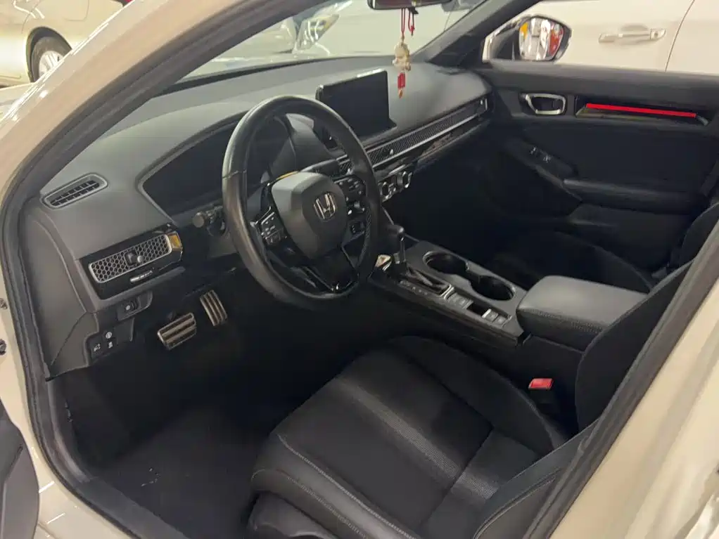 Honda Civic — миниатюра 8