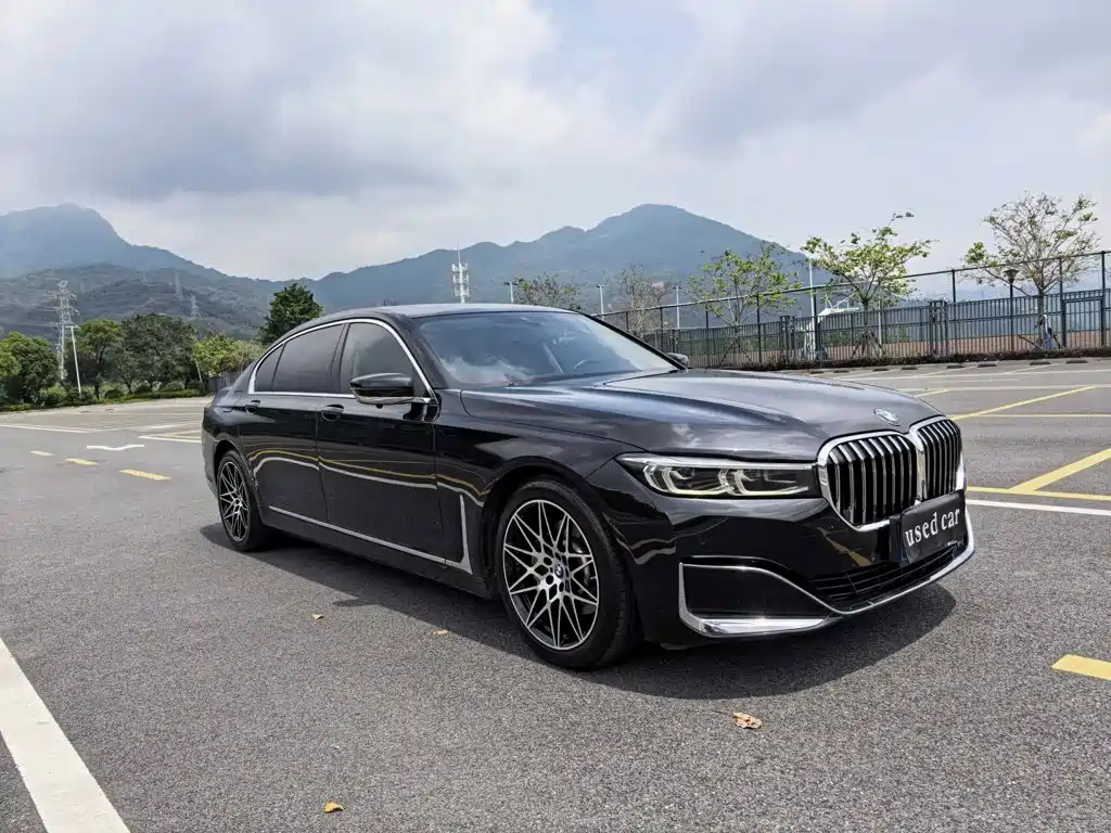 BMW 7 Series — миниатюра 3