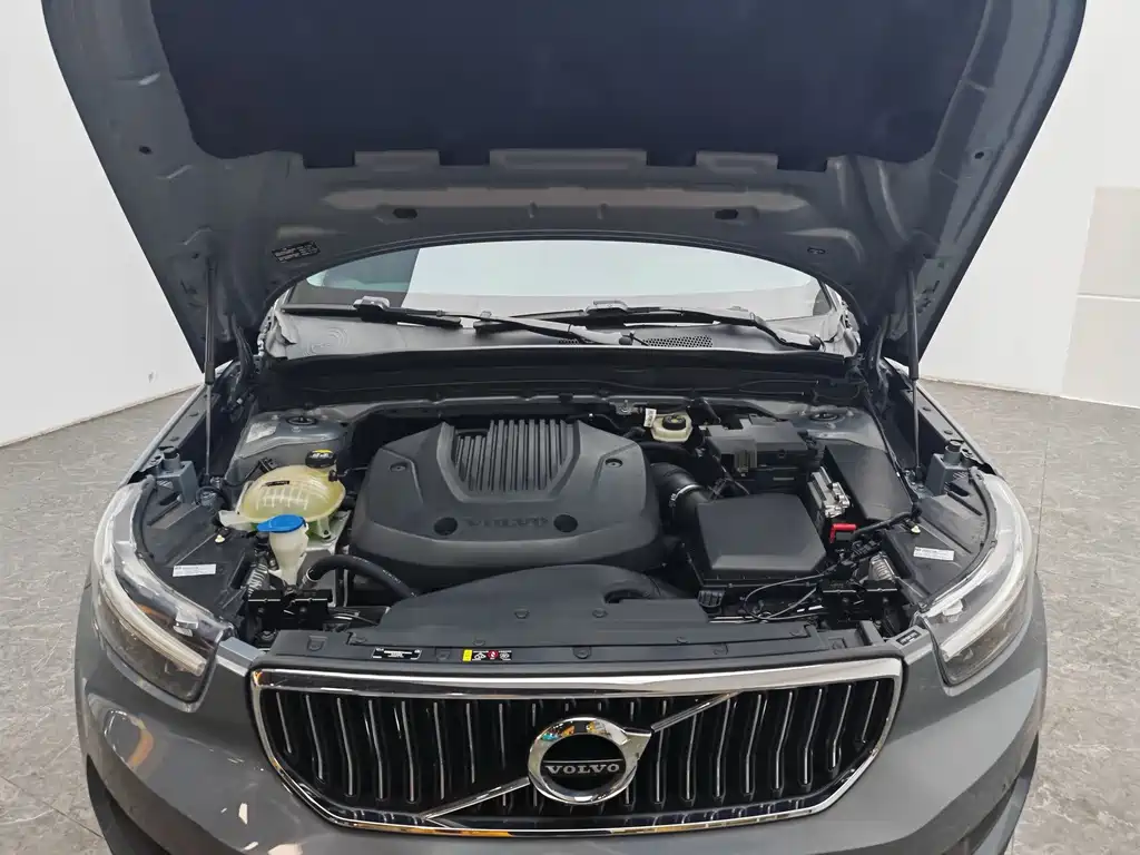 Volvo XC40 — миниатюра 12