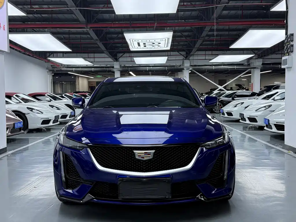 Cadillac CT5 — миниатюра 2
