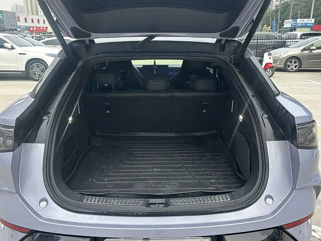 BYD Sealion 07 EV — миниатюра 9