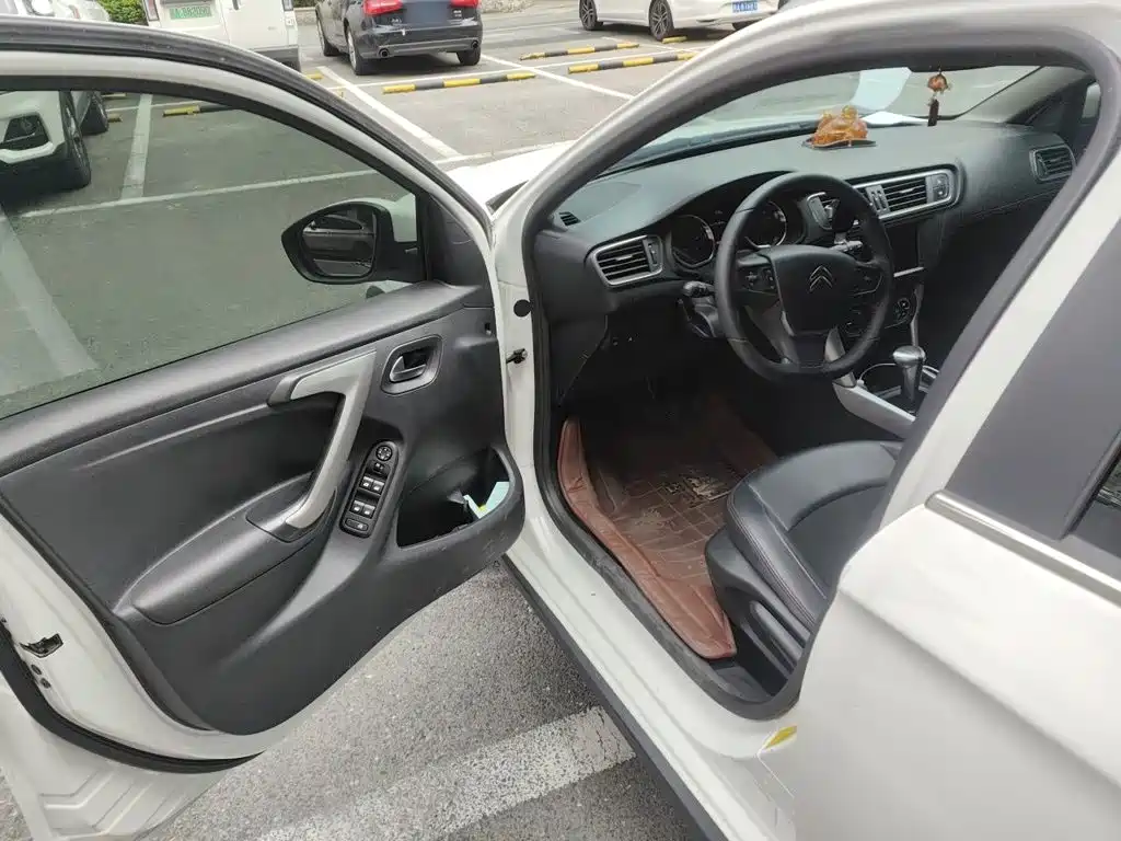 Citroen C3-XR — миниатюра 14