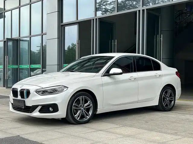 BMW 1 SERIES 2019