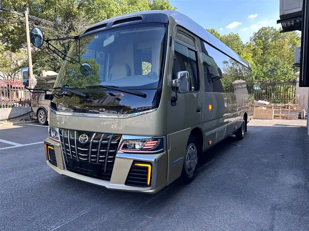 Toyota Coaster 2025