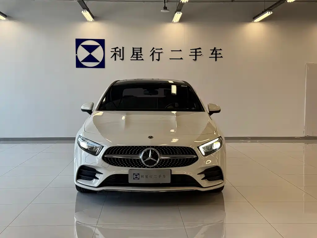 Mercedes-Benz A-Class A 2023 A 200 L Fashion