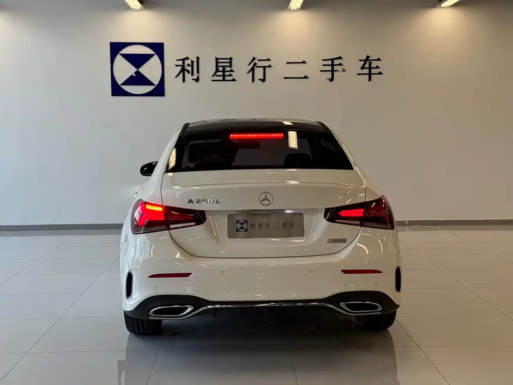 Mercedes-Benz A-Class A 2023 A 200 L Fashion