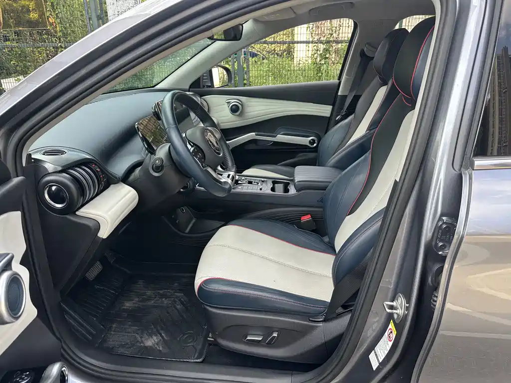 BYD Yuan Plus — миниатюра 4