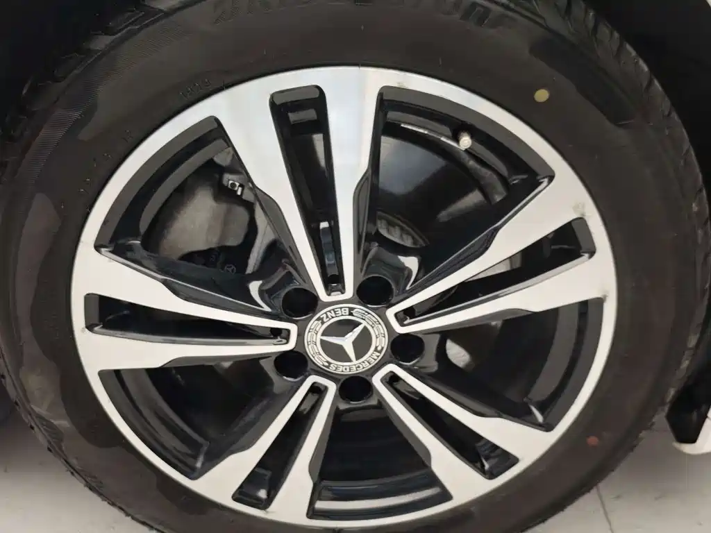 Mercedes-Benz C-Class — миниатюра 16