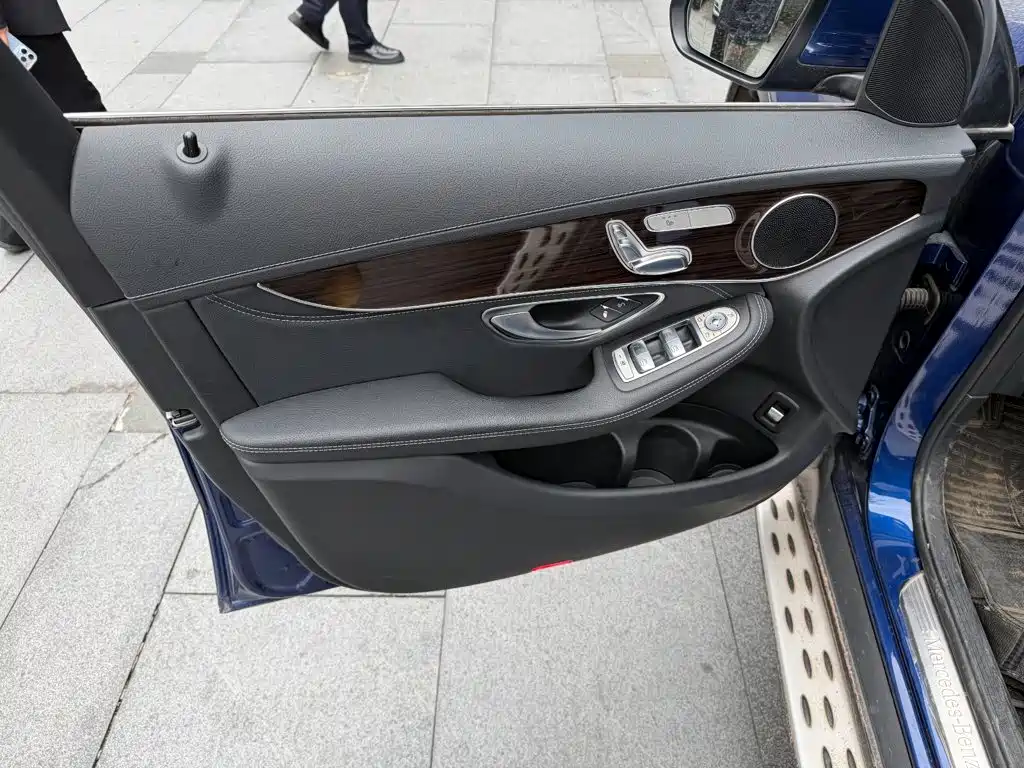 Mercedes-Benz GLC — миниатюра 6