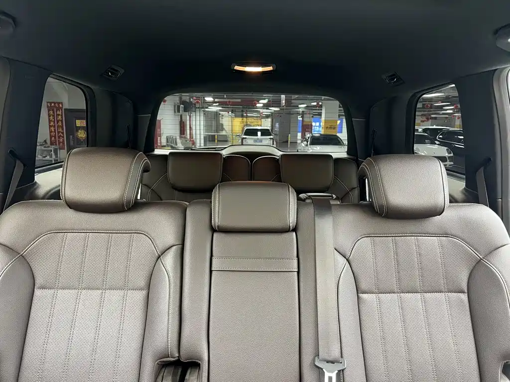 Mercedes-Benz GLS — миниатюра 30