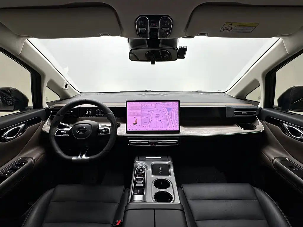 GAC Motor Trumpchi E8 PHEV — миниатюра 6